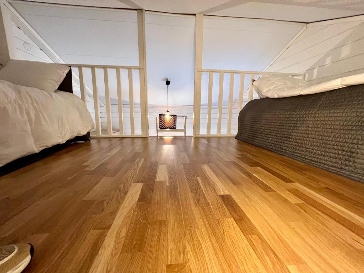 Hills Cottage Granna Bagian luar foto