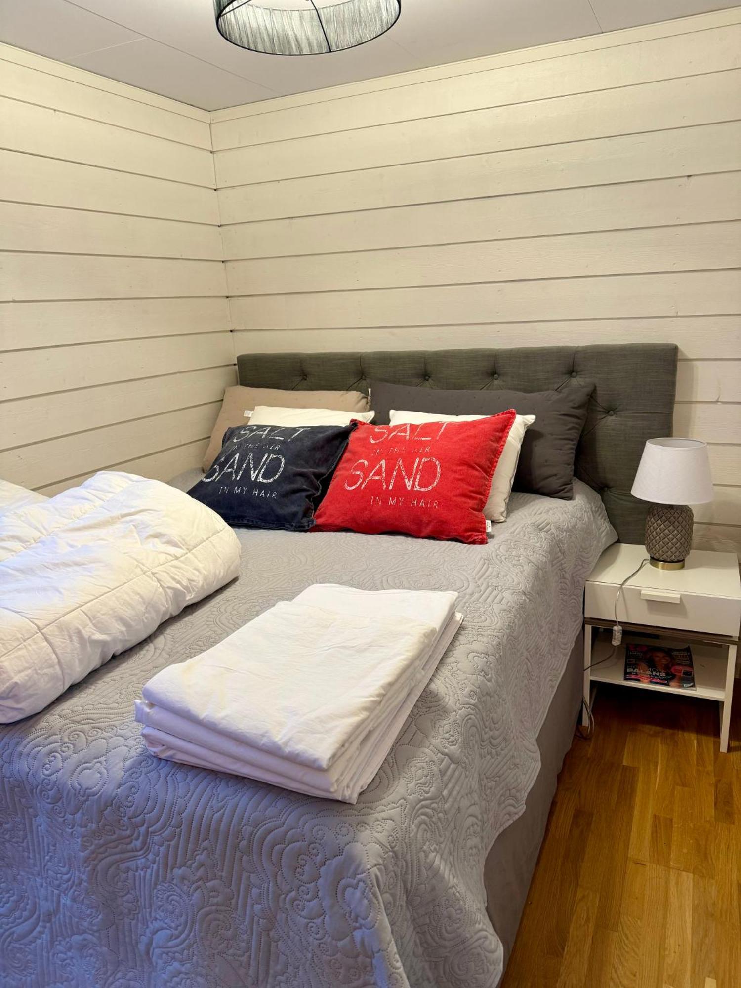 Hills Cottage Granna Bagian luar foto
